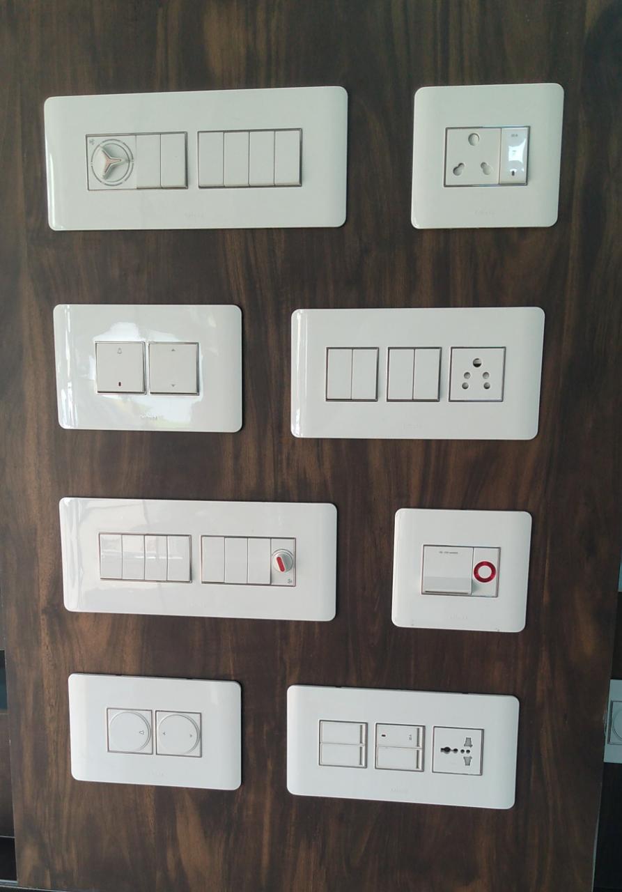 FAMOUS ELECTRICALS KUTTIKKATTOOR